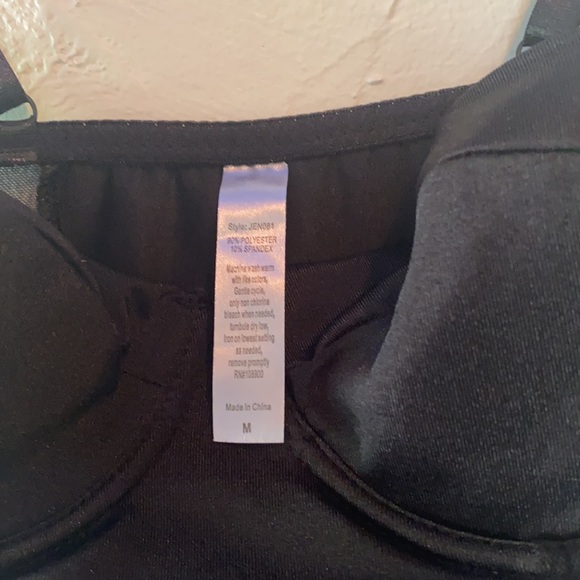 Black thong onzie with wired bra - Picture 3 of 7